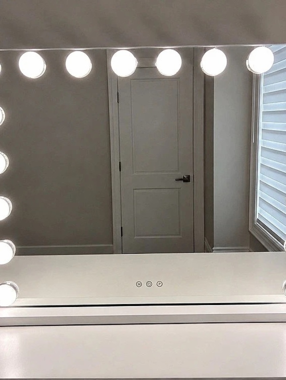 Hollywood Vanity Mirror with Lights in White Like New